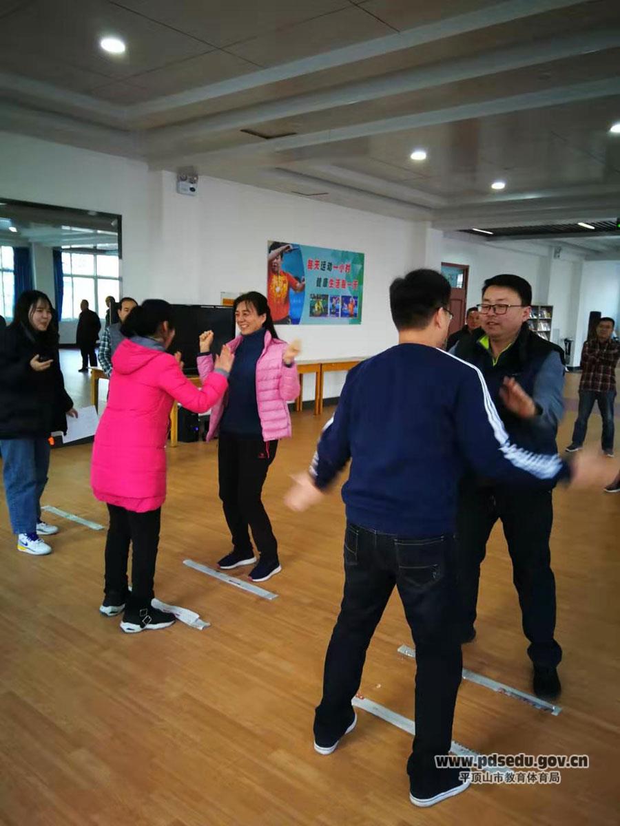 3f4d2111815f4be19192bacbacc0923f.jpg