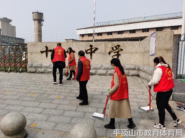十一中“共爱同行”全国文明城市创建志愿者服务活动4_副本.jpg