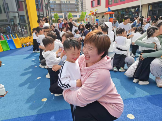 260418童趣燃赛场 运动伴成长--市湖光幼儿园春季运动会圆满举行818.png